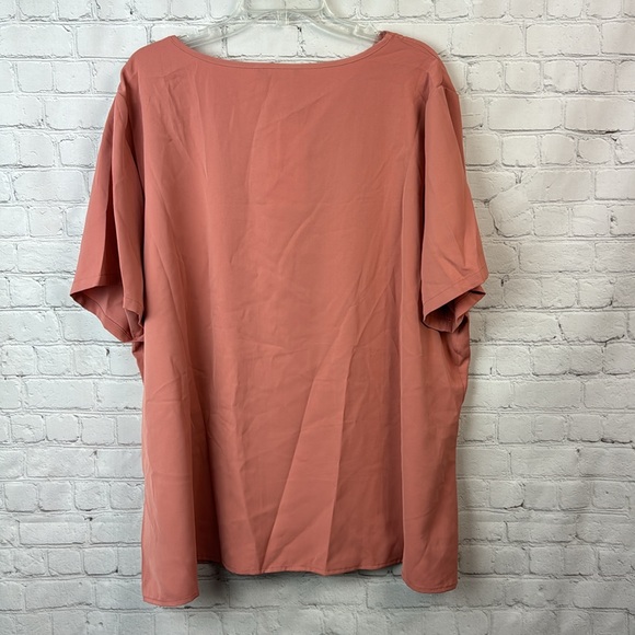 BloomChic Pink Asymmetrical Collar Button Detail Blouse Plus Size 3X - Picture 6 of 6